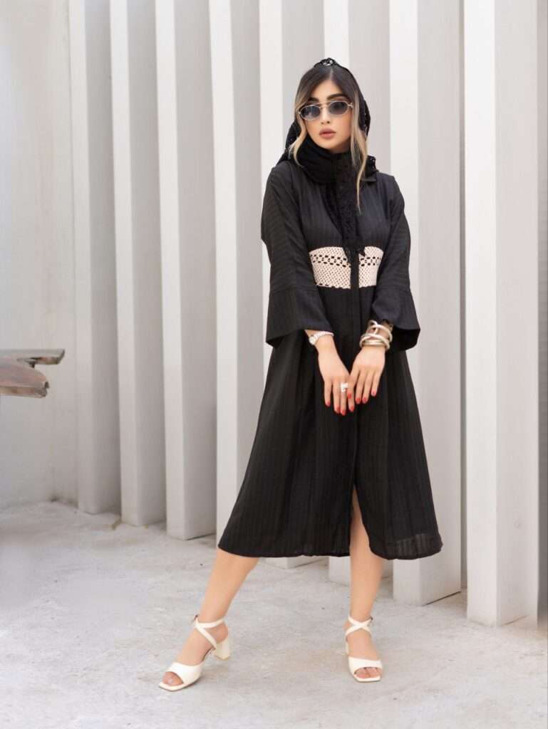 دامن بلند پلیسه